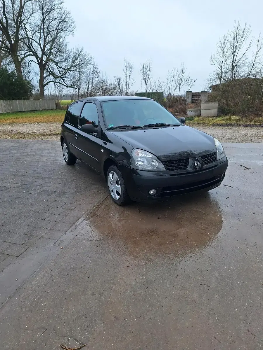 Gebraucht Renault Clio II 58 PS (42 kW) 2007 Schwarz Limousine