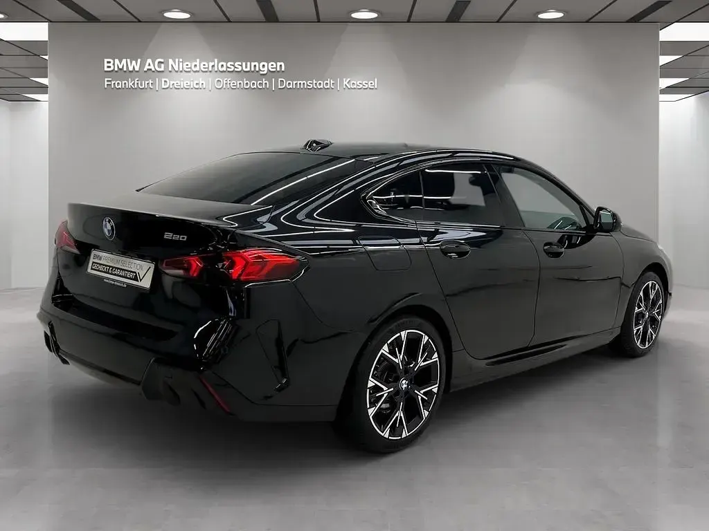 Gebraucht BMW 220 M Sport 156 PS (114 kW) 2026 Schwarz Coupé