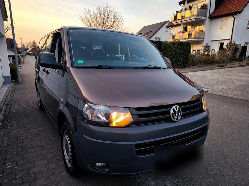 Gebraucht VW Transporter 140 PS (102 kW) 2012 Braun Van