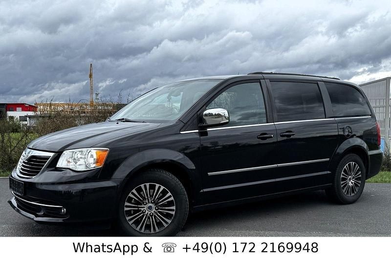 Colore esterno (black) Gebraucht 2015 Lancia Voyager S Van / Kleinbus | 15.200 € (Fairer Preis) - Bild 1/4