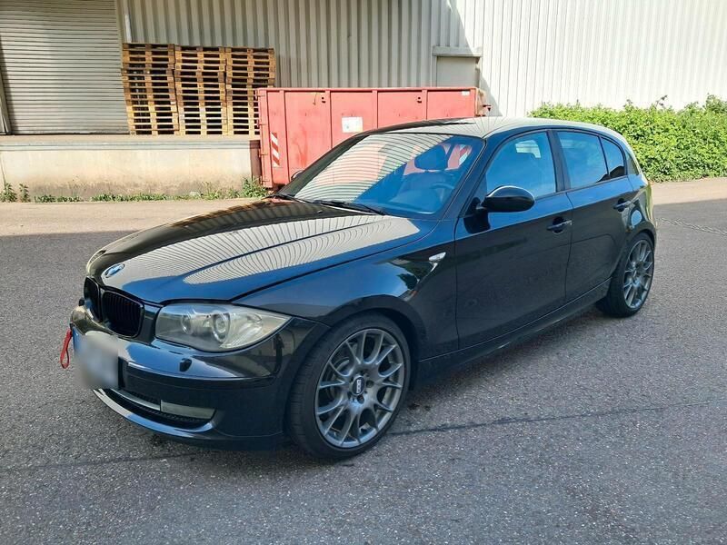 Schwarz Gebraucht 2007 BMW 130 Kleinwagen | 8.955 € (Fairer Preis) - Bild 1/4