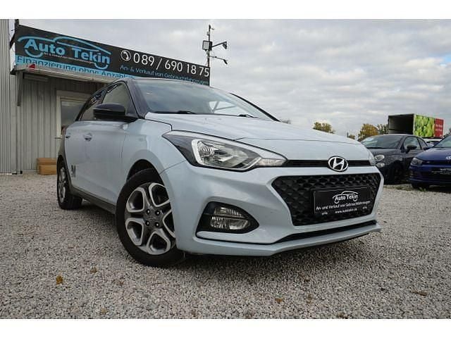 Gebraucht Hyundai i20 YES! 101 PS (74 kW) 2019 Clean slate / black / met Kleinwagen