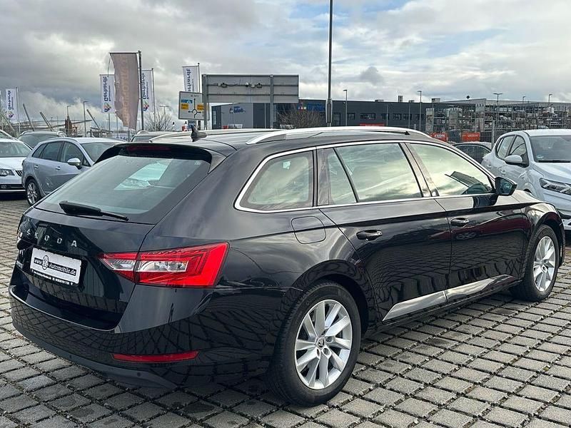 Gebraucht Skoda Superb Style 150 PS (110 kW) 2023 Schwarz Kombi