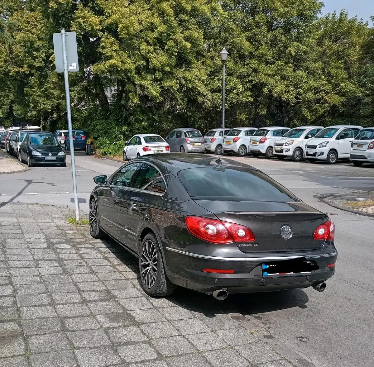 Gebraucht VW Passat Executive 299 PS (219 kW) 2011 Braun Limousine