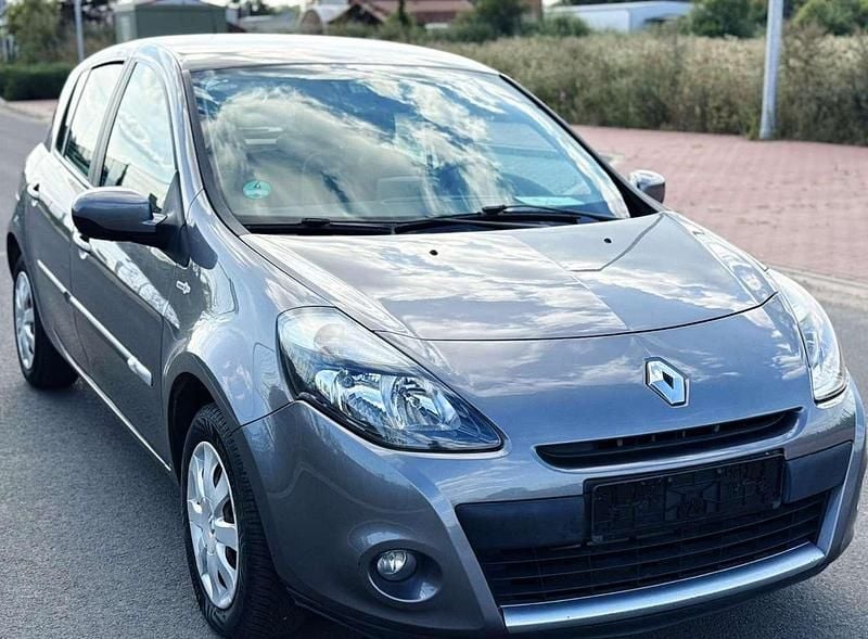 Grau cassiopee Gebraucht 2012 Renault Clio III Kleinwagen | 4.000 € (Fairer Preis) - Bild 1/4