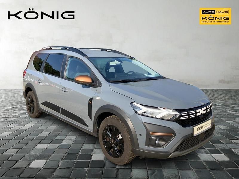 Schiefergrau Gebraucht 2024 Dacia Jogger Extreme Van / Kleinbus | 19.990 € (Guter Preis) - Bild 1/4