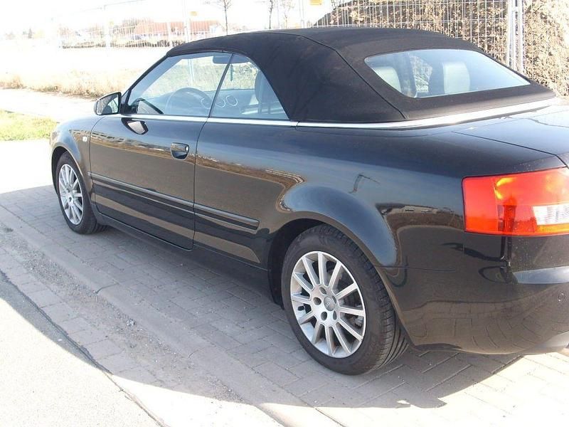 Gebraucht Audi A4 Cabriolet 170 PS (125 kW) 2002 Schwarz Cabrio