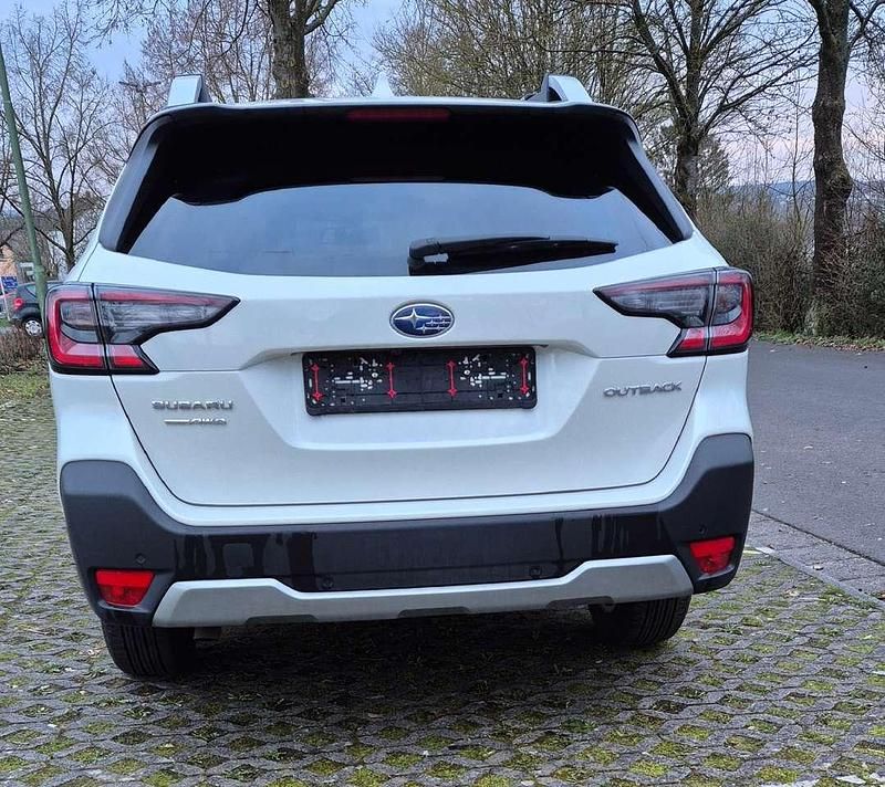 Gebraucht Subaru Outback Platinum 169 PS (124 kW) 2025 Weiß Kombi