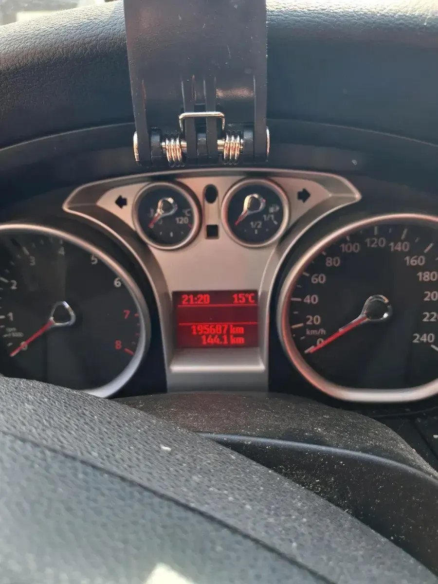 Używany Ford Focus Style 125 KM (91 kW) 2008 Czerwony Kombi