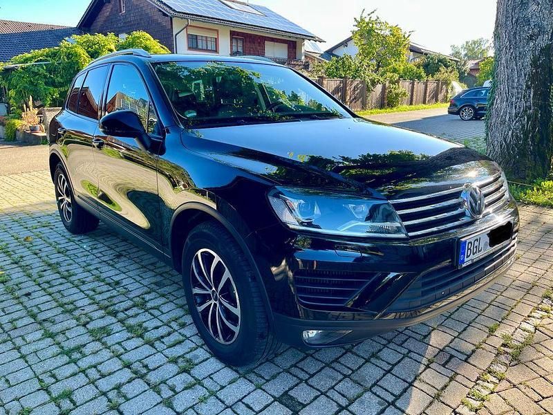 Schwarz Gebraucht 2017 VW Touareg SUV | 25.800 € (Guter Preis) - Bild 1/4