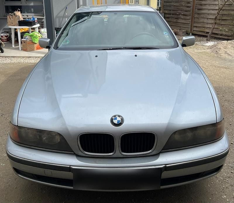Gebraucht BMW 520 150 PS (110 kW) 1998 Silber Limousine