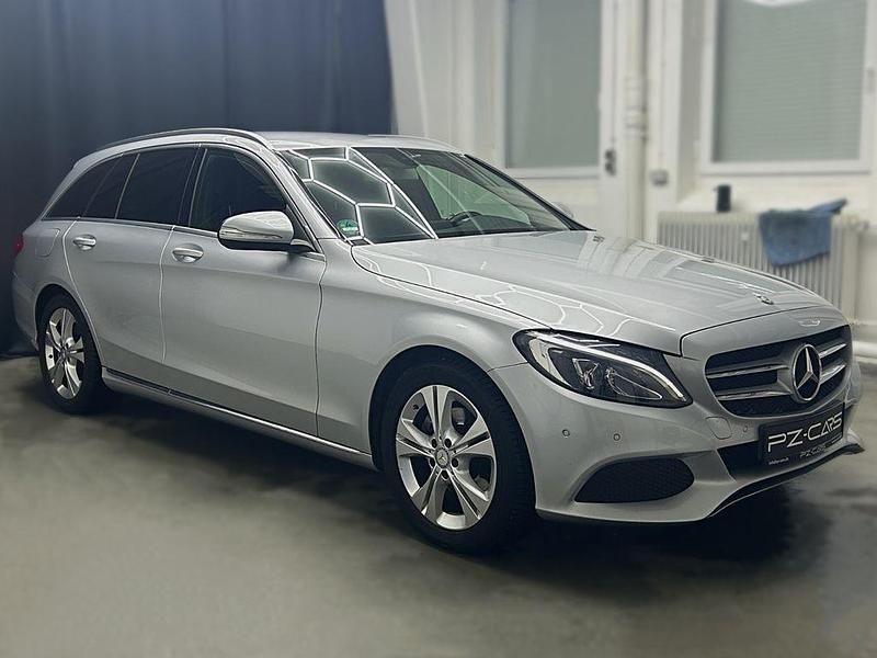 Gebraucht Mercedes C220 170 PS (125 kW) 2014 Silber Limousine