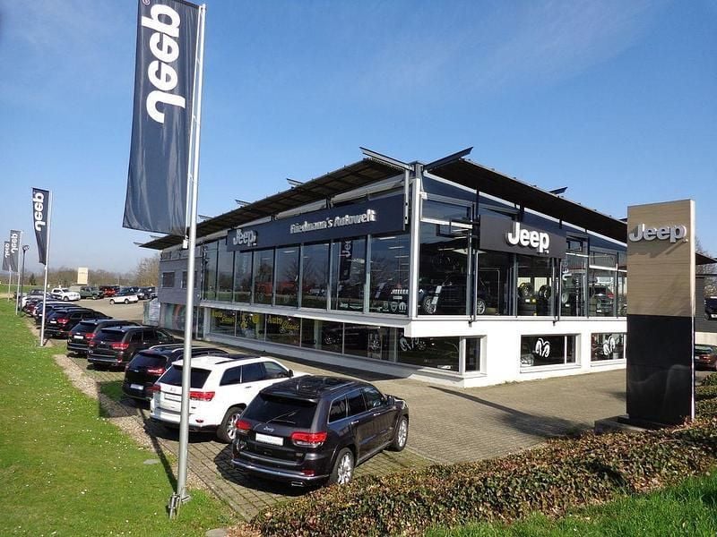 Blau Gebraucht 2008 Chrysler Grand Voyager Limited Van / Kleinbus | 9.900 € (Teuer) - Bild 1/1