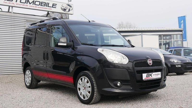 Colore esterno tenore schwarz Gebraucht 2013 Fiat Doblò Easy Van / Kleinbus | 7.490 € (Teuer) - Bild 1/4