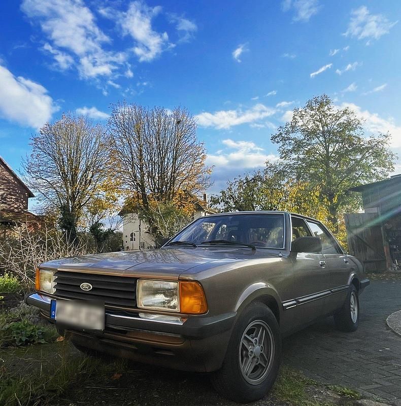 Gold Gebraucht 1981 Ford Taunus Limousine | 5.499 € - Bild 1/4
