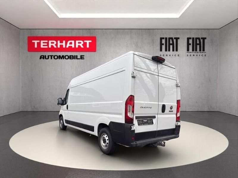 Gebraucht Fiat Ducato 140 PS (102 kW) 2023 Colore esterno (weiss (pastell)) Van
