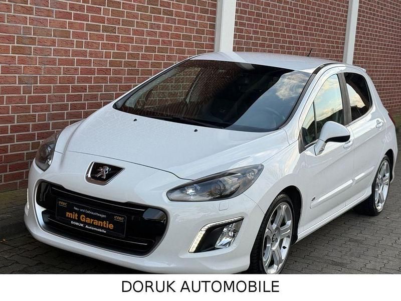 Weiß Gebraucht 2012 Peugeot 308 GTi Limousine | 5.490 € (Fairer Preis) - Bild 1/4