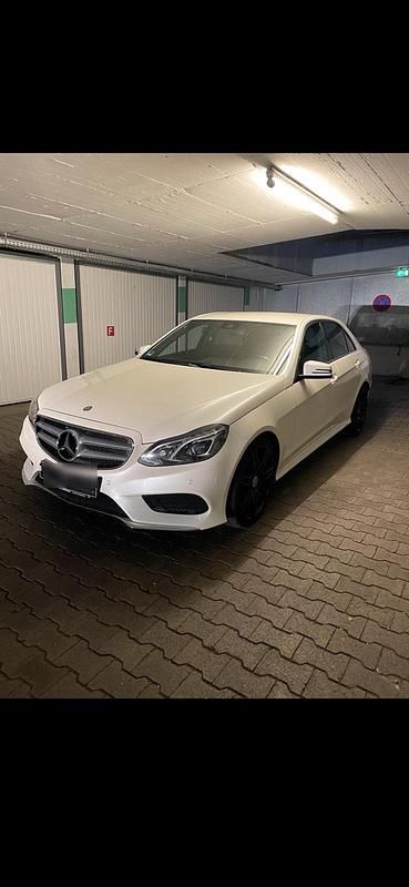 Gebraucht Mercedes E250 AMG 211 PS (155 kW) 2014 Weiß Limousine