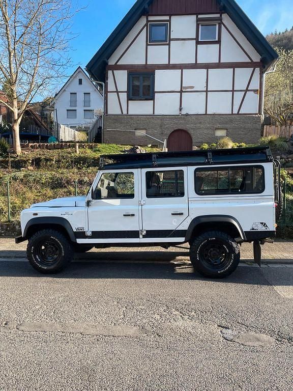 Gebraucht Land Rover Defender 122 PS (89 kW) 2011 Weiß SUV