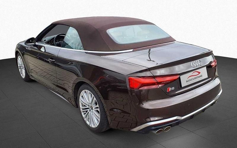 Gebraucht Audi S5 Cabriolet Ambiente 354 PS (260 kW) 2022 Rocky mountains brown dark perle Cabrio