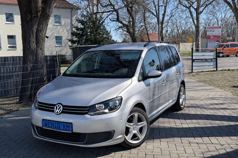 Gebraucht VW Touran 105 PS (77 kW) 2014 Silber Van / Kleinbus