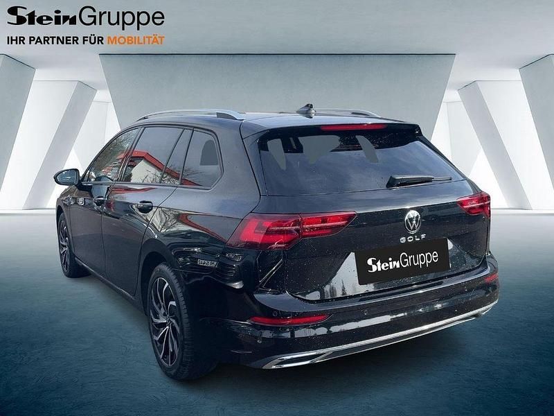 Gebraucht VW Golf VIII Move 150 PS (110 kW) 2024 Schwarz Kombi