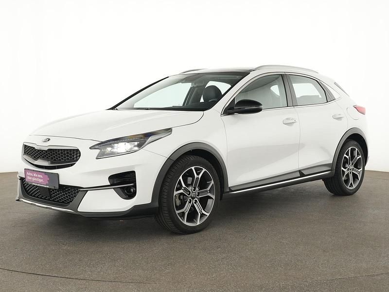 Deluxeweiss Gebraucht 2021 Kia XCeed Spirit SUV | 23.298 € (Fairer Preis) - Bild 1/4