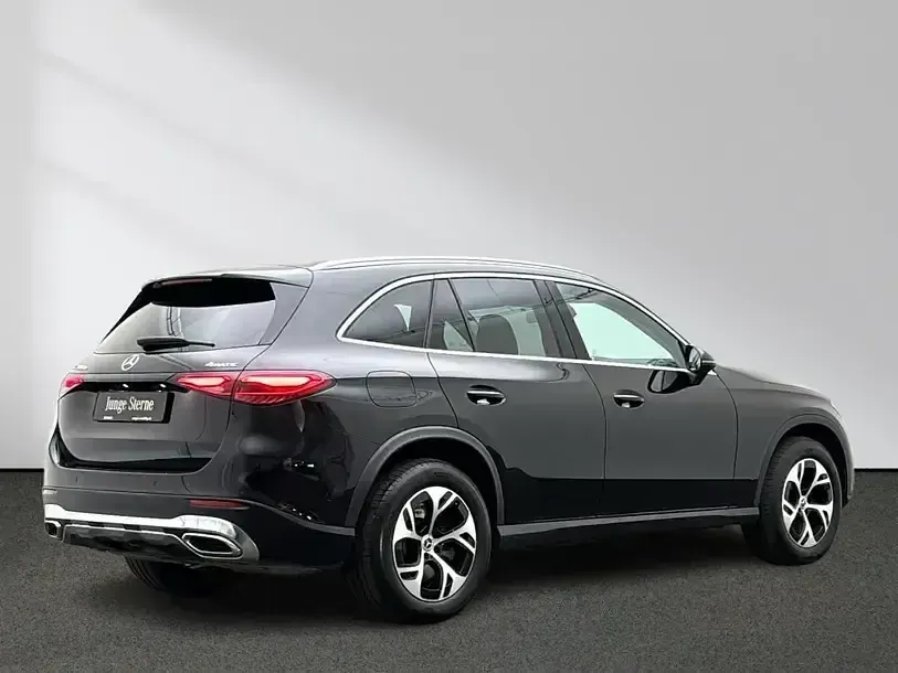 Gebraucht Mercedes GLC300e Avantgarde 333 PS (244 kW) 2025 Schwarz SUV
