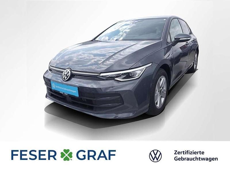 Grau Gebraucht 2024 VW Golf VIII Life Limousine | 22.340 € (Superpreis) - Bild 1/2