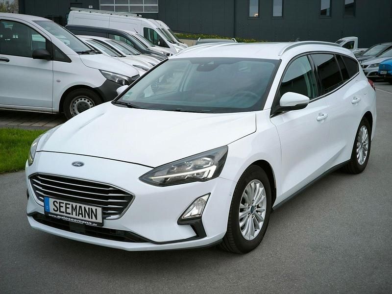 Używany Ford Focus Titanium 150 KM (110 kW) 2020 Biały Kombi