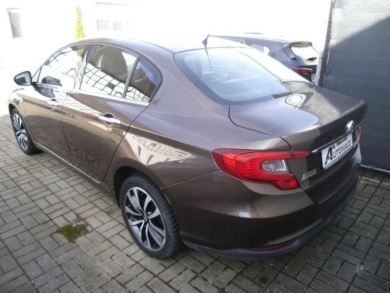 Gebraucht Fiat Tipo Lounge 95 PS (69 kW) 2017 Bronzo magnetico/khave Limousine