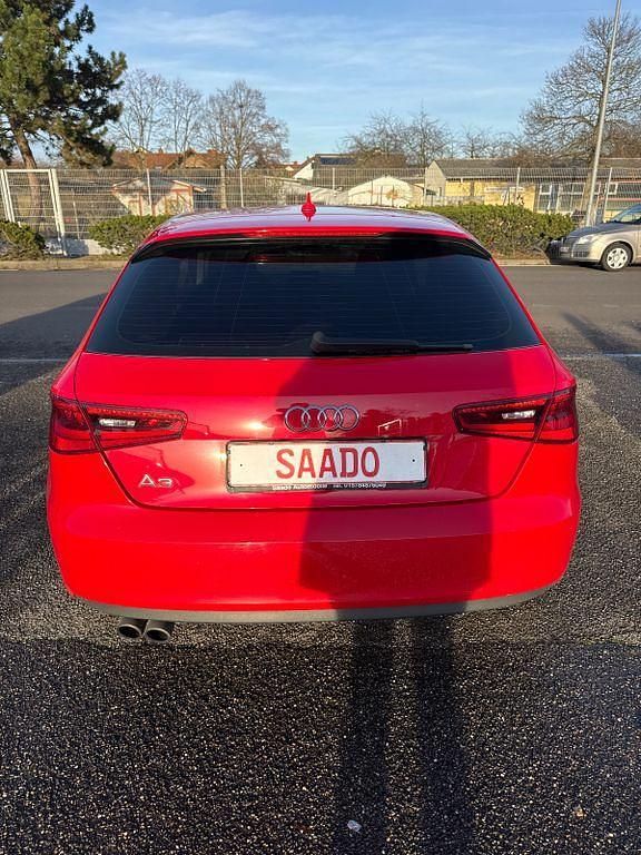 Gebraucht Audi A3 Ambition 140 PS (102 kW) 2014 Rot Limousine