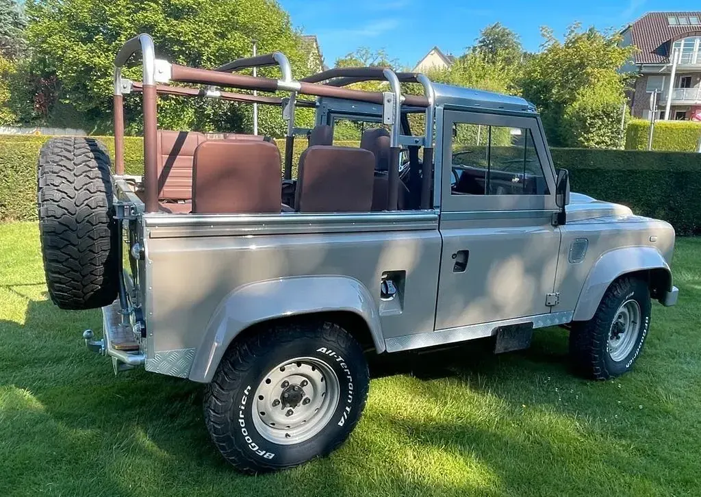 Gebraucht Land Rover Defender 113 PS (83 kW) 1998 Beige Kombi