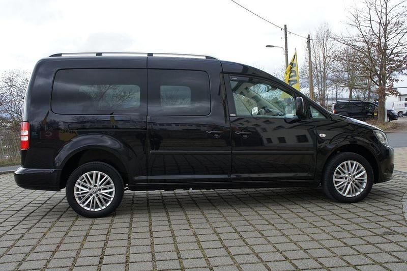 Gebraucht VW Caddy Maxi Cup 140 PS (102 kW) 2014 Schwarz Van / Kleinbus