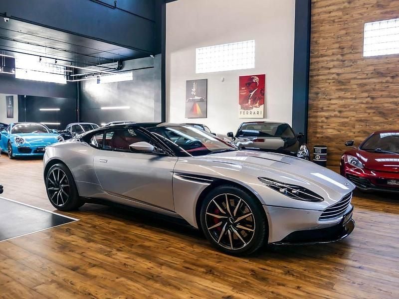 Gebraucht Aston Martin DB11 Launch Edition 640 PS (470 kW) 2017 Silber