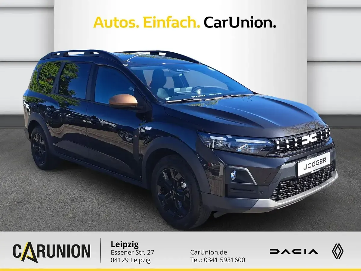 Neu Dacia Jogger Extreme 109 PS (80 kW) 2026 Schwarz Van / Kleinbus