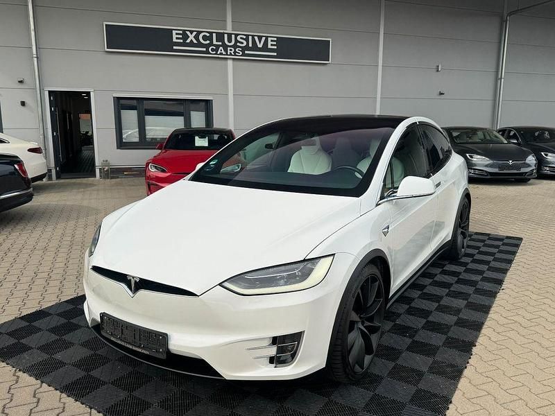 Second-hand Tesla Model X 386 kW (525 CP) 2018 Alb SUV