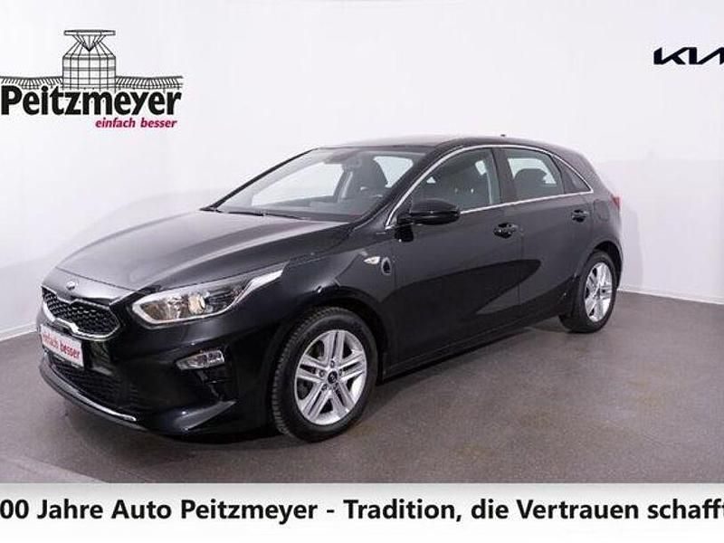 Gebraucht Kia Ceed Vision 140 PS (102 kW) 2020 Schwarz Kleinwagen