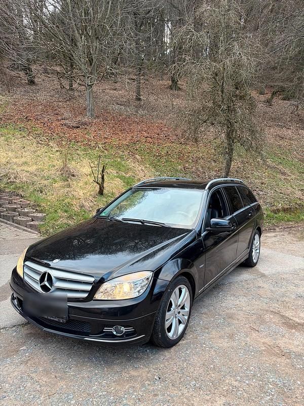 Gebraucht Mercedes C250 204 PS (150 kW) 2010 Schwarz Kombi