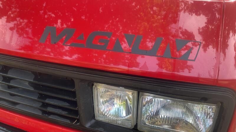 Rot Gebraucht 1990 VW T3 Van | 21.500 € - Bild 1/2