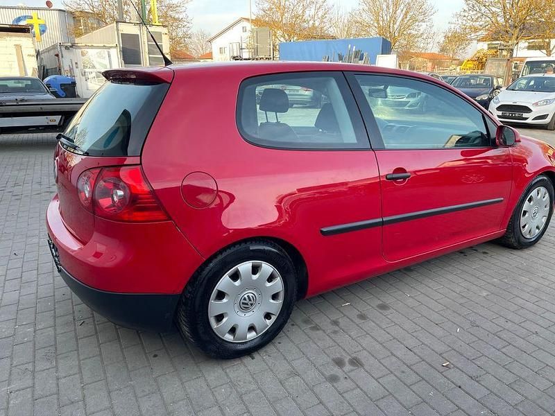 Gebraucht VW Golf IV Trendline 75 PS (55 kW) 2006 Rot Limousine