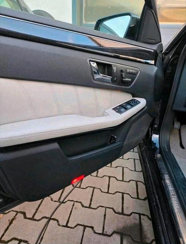 Gebraucht Mercedes E350 Avantgarde 231 PS (169 kW) 2009 Schwarz Kombi