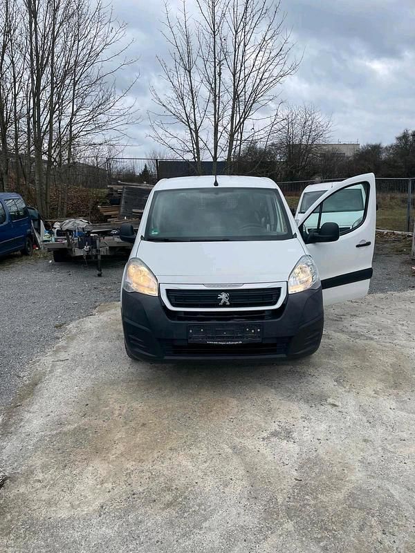 Gebraucht Peugeot Partner 2017 Van / Kleinbus