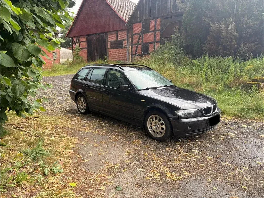 Gebraucht BMW 318 143 PS (105 kW) 2003 Schwarz Kombi