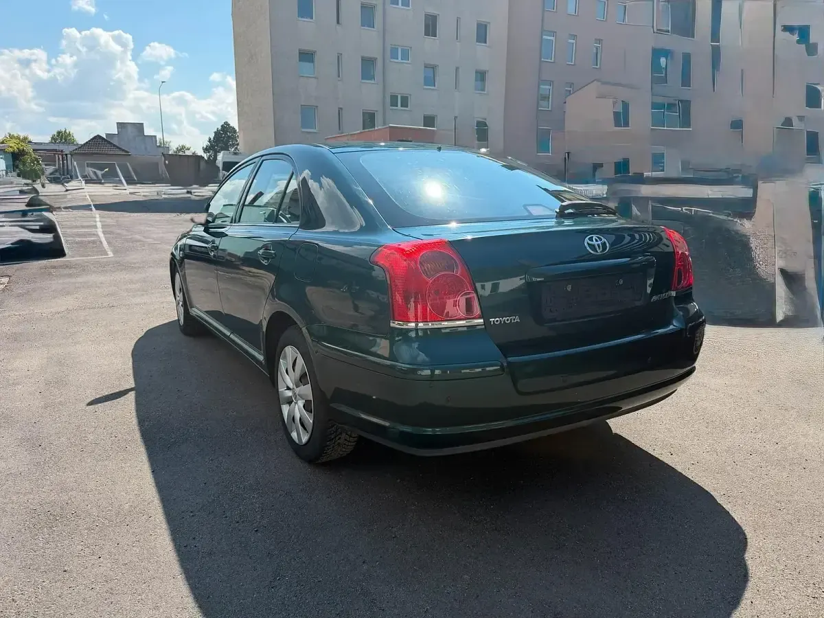 Gebraucht Toyota Avensis 129 PS (94 kW) 2004 Grün Limousine