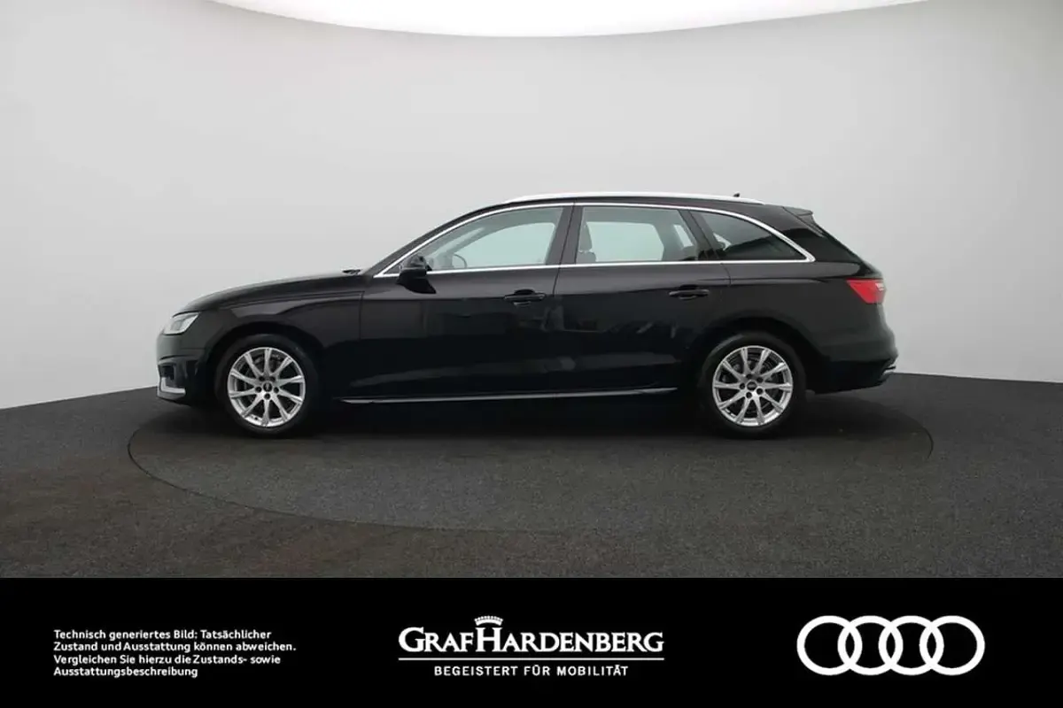Używany Audi A4 Advanced 163 KM (119 kW) 2022 Czarny Kombi