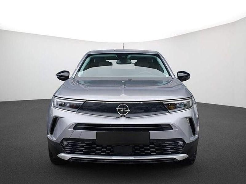 Gebraucht Opel Mokka-e Elegance 100 kW (136 PS) 2022 Kontrast grau/quarz silber SUV