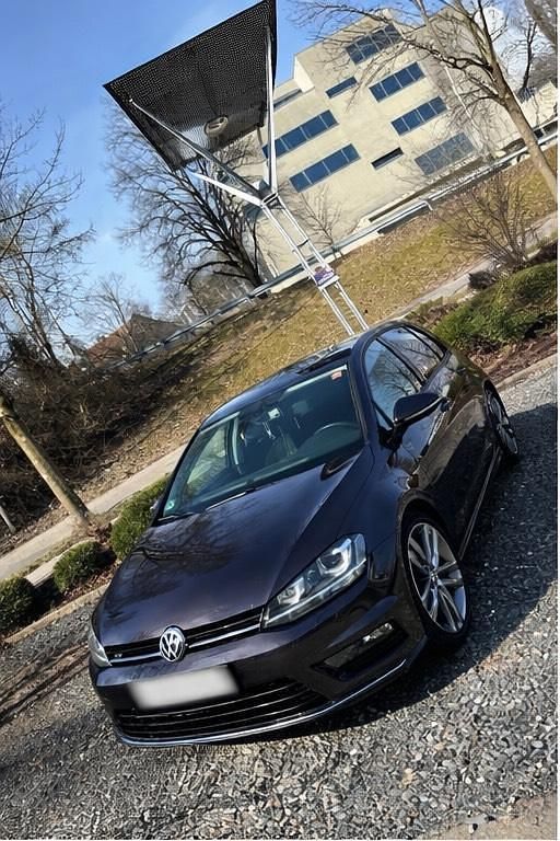 Gebraucht VW Golf VII R-line 150 PS (110 kW) 2015 Andere farben Limousine