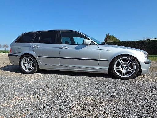 Second-hand BMW 325 Performance 192 CP (141 kW) 2002 Argintiu Break