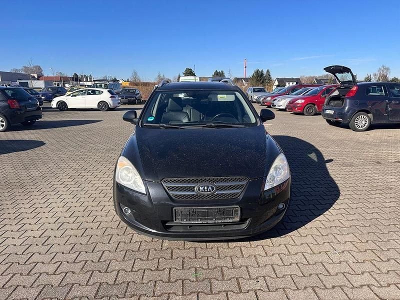 Gebraucht Kia Ceed 140 PS (102 kW) 2008 Schwarz Kleinwagen